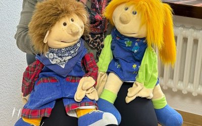 Willi und Nelly: Unsere neuen Handpuppen erobern die Herzen der Kinder an den Kliniken Essen-Mitte